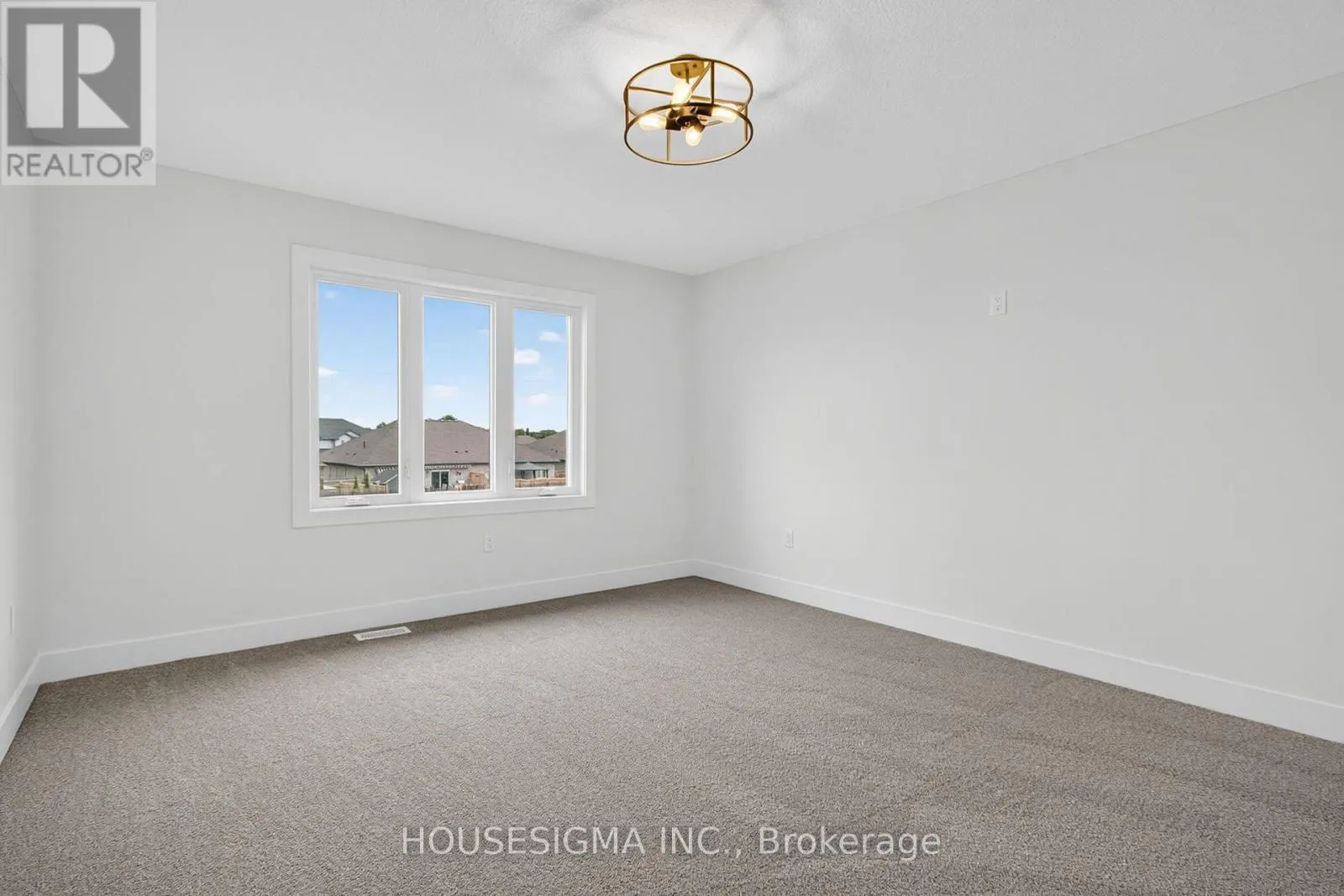 36 KELLY DRIVE