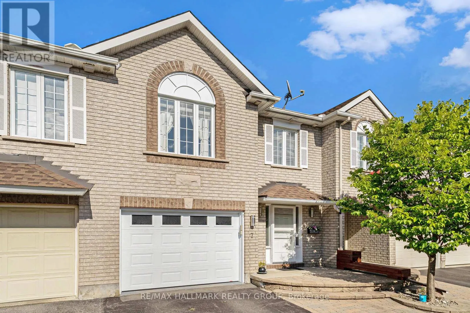 7 MAPLE PARK PRIVATE