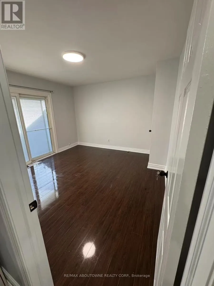 MAIN - 202 VICTORIA ROAD N