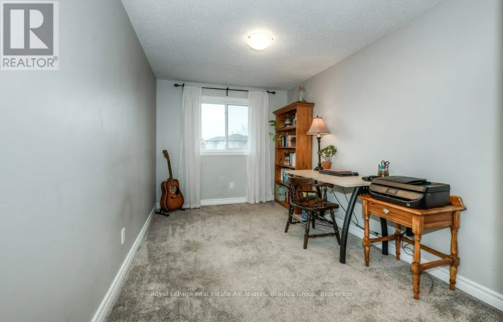 48 WENDY CRESCENT