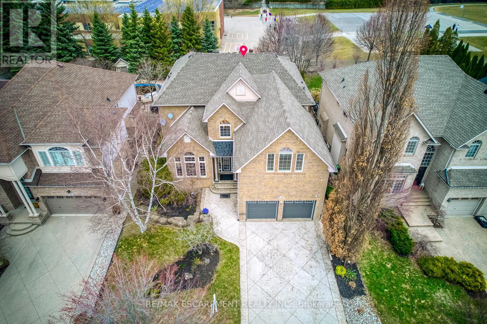 39 THOROUGHBRED BOULEVARD