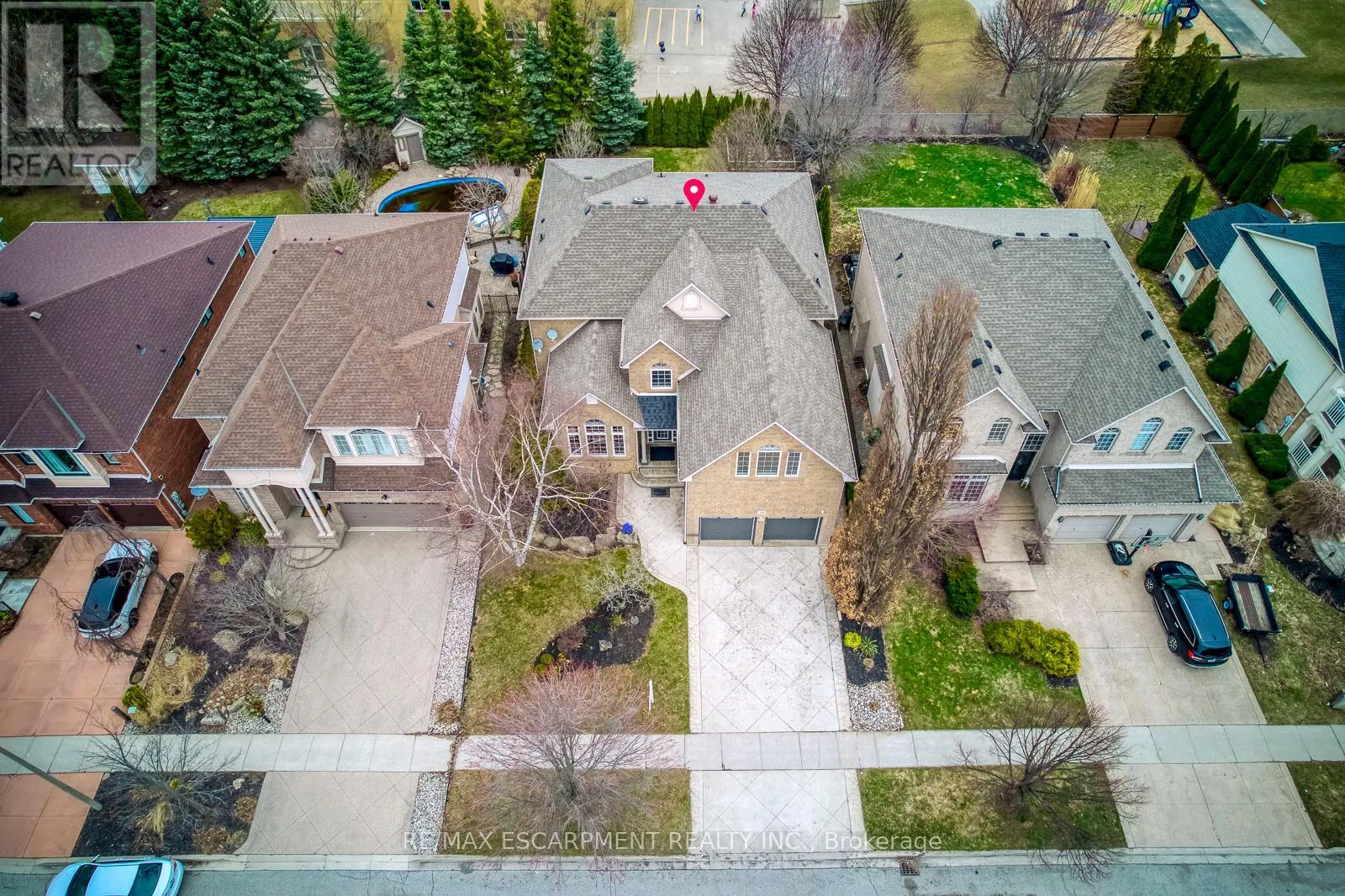 39 THOROUGHBRED BOULEVARD