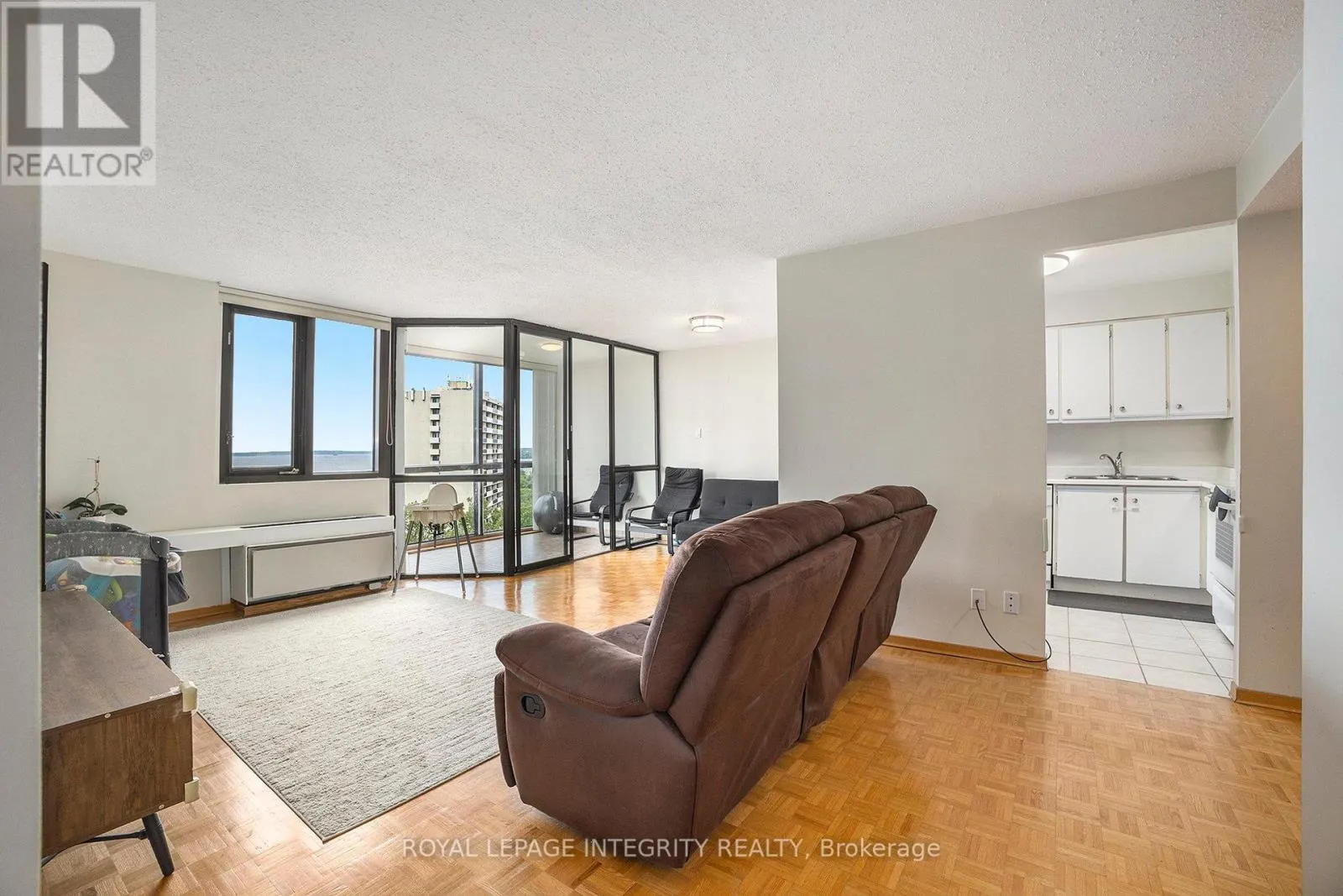 1608 - 2871 RICHMOND ROAD