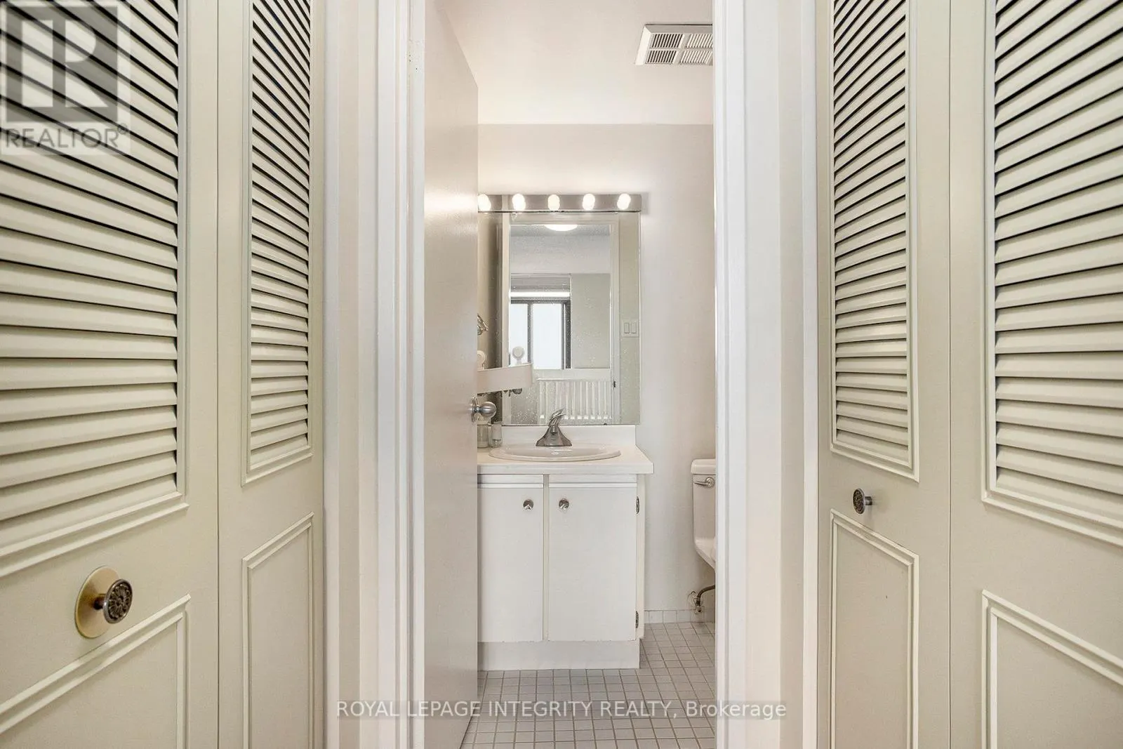 1608 - 2871 RICHMOND ROAD