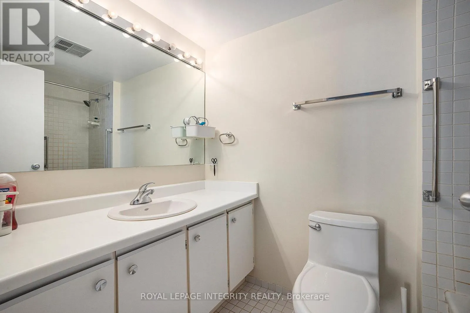 1608 - 2871 RICHMOND ROAD