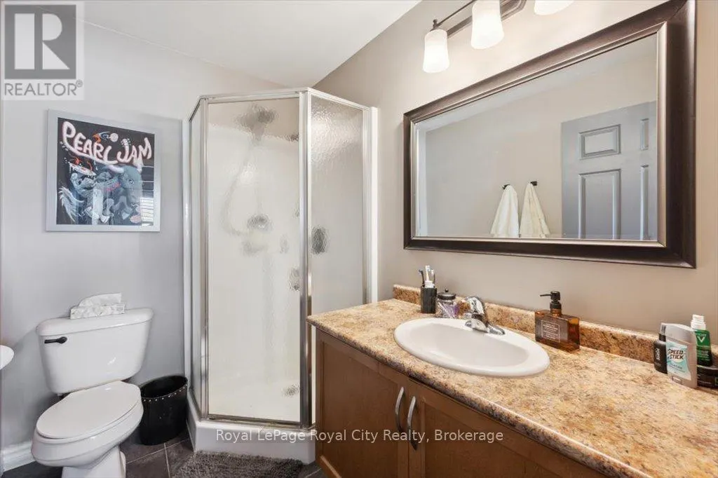 101 - 308 WATSON PARKWAY N, #101