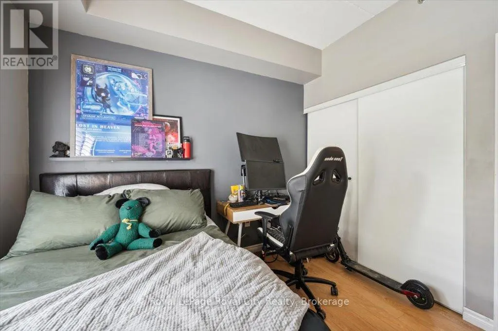 101 - 308 WATSON PARKWAY N, #101