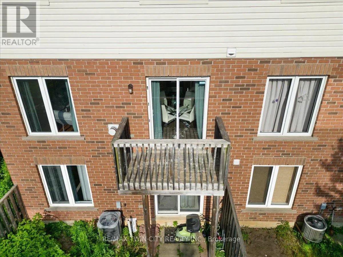 48 - 250 AINSLIE STREET S