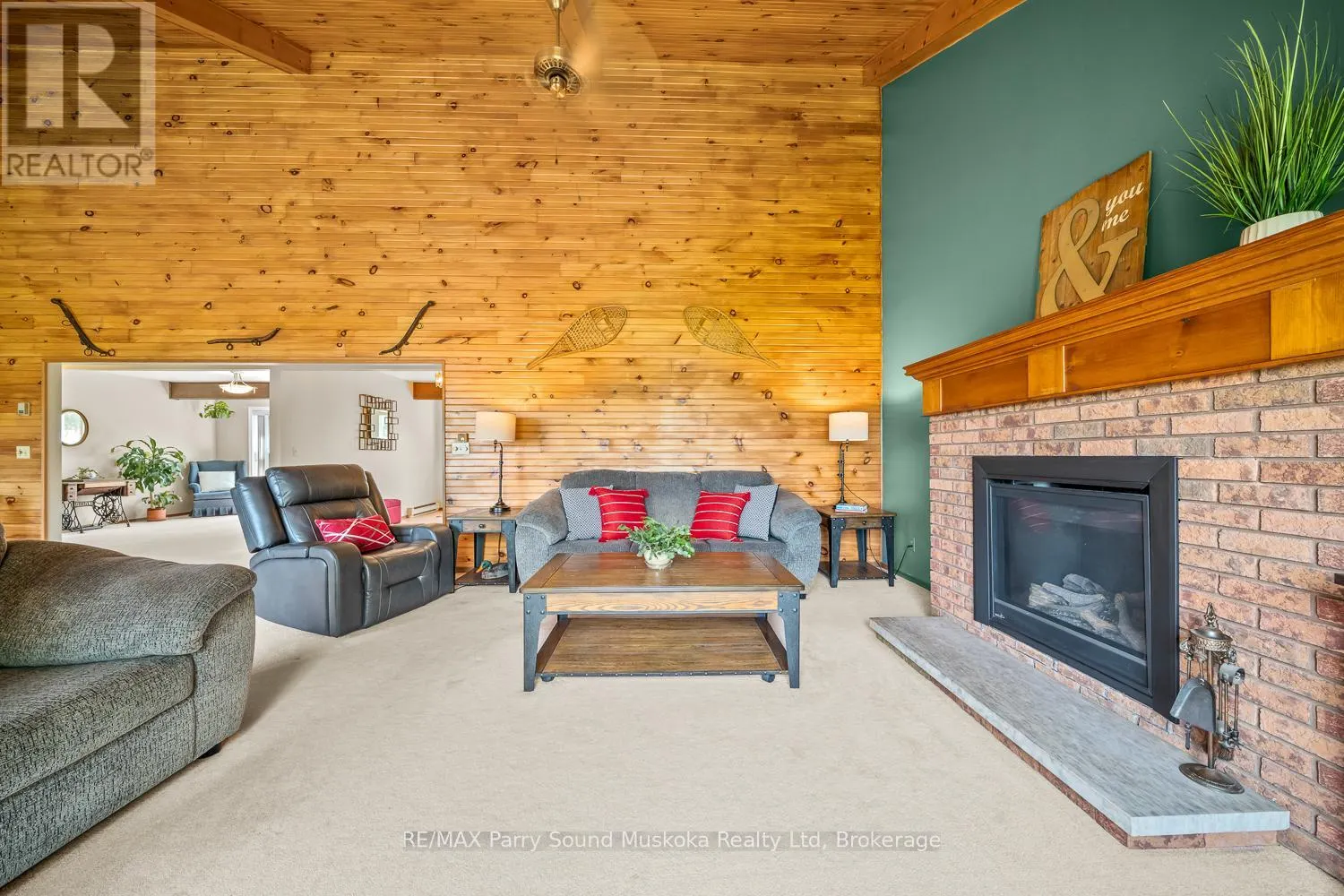 258 LAKESIDE TRAIL