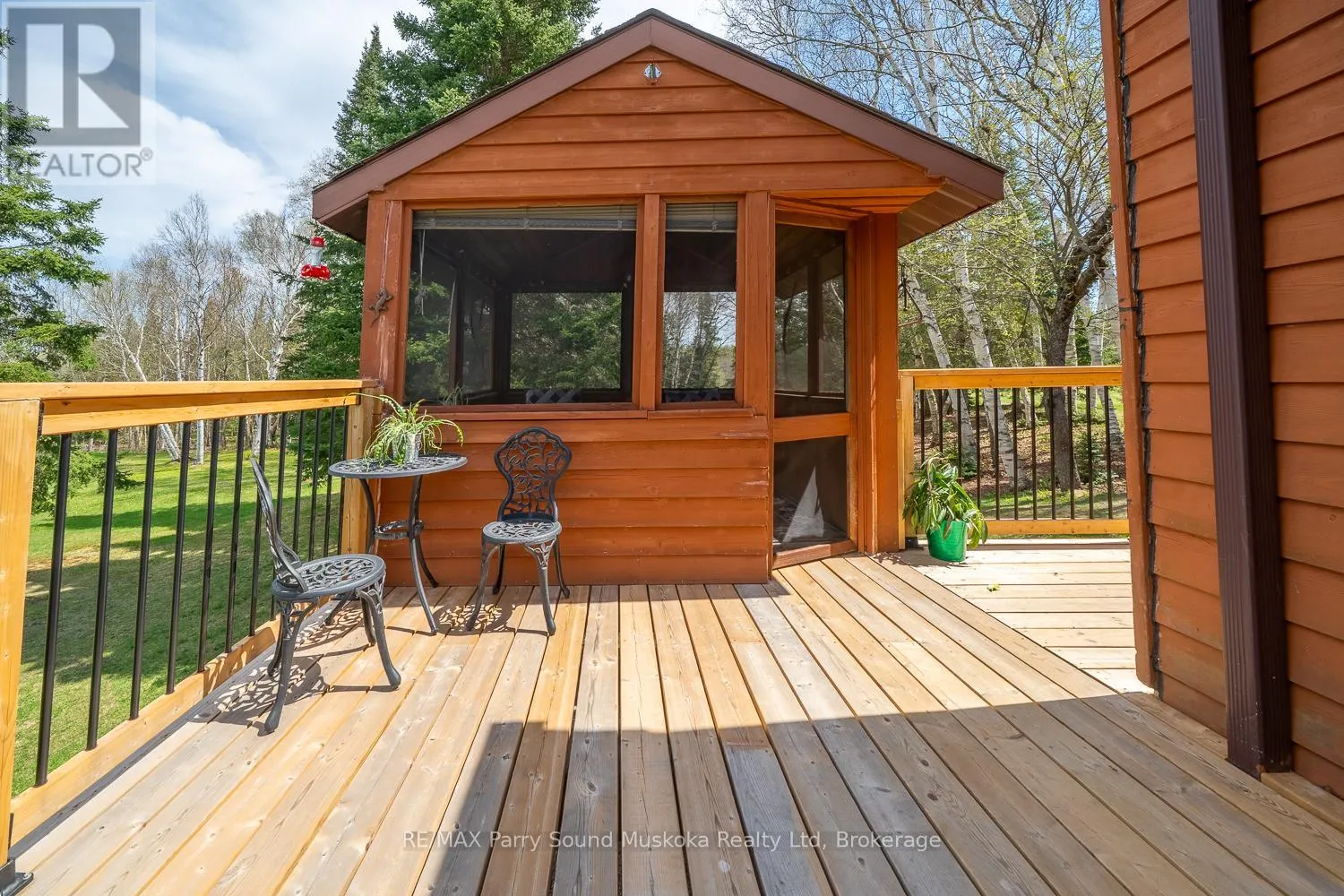258 LAKESIDE TRAIL