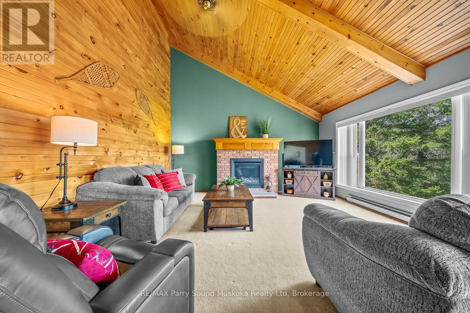258 LAKESIDE TRAIL