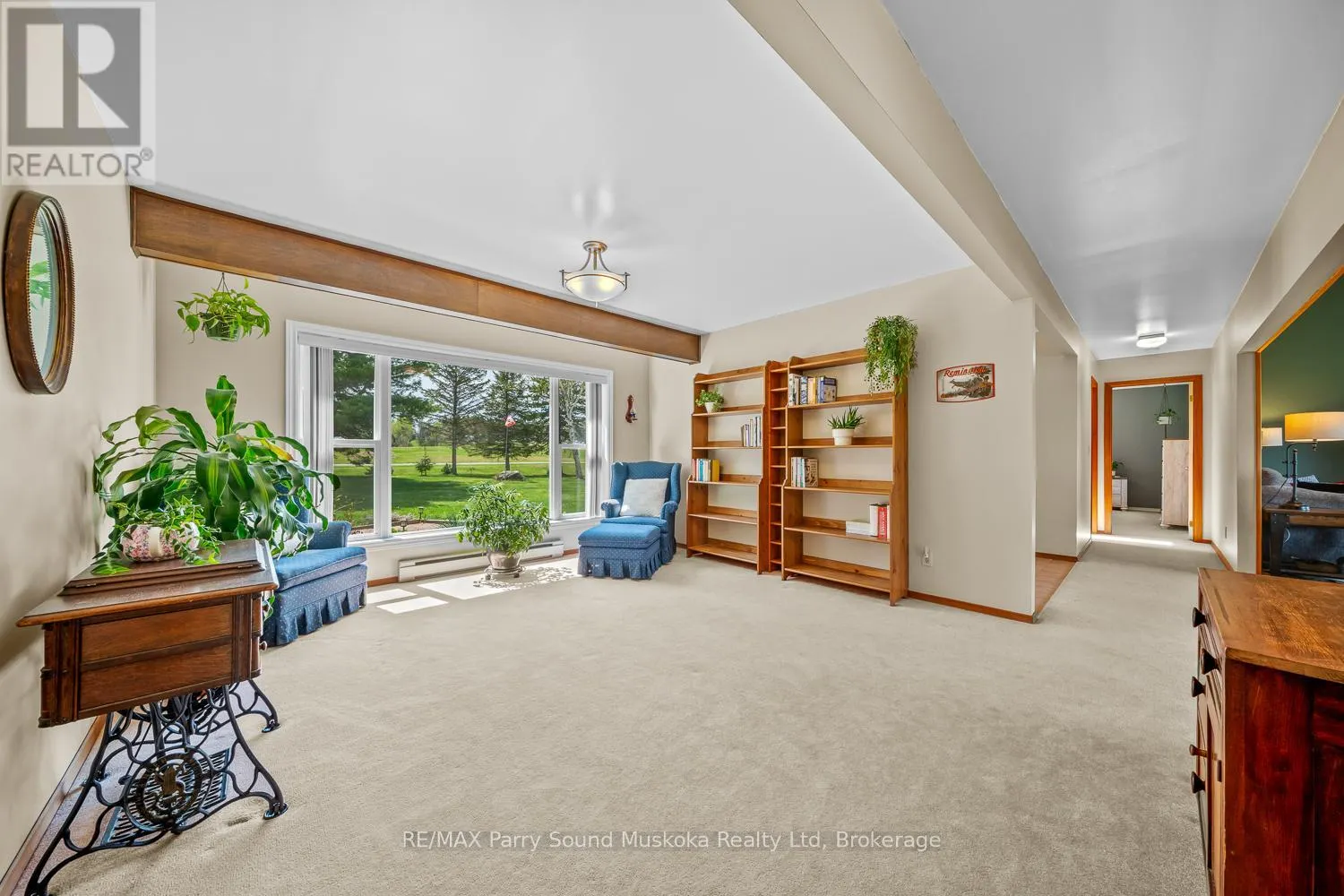 258 LAKESIDE TRAIL
