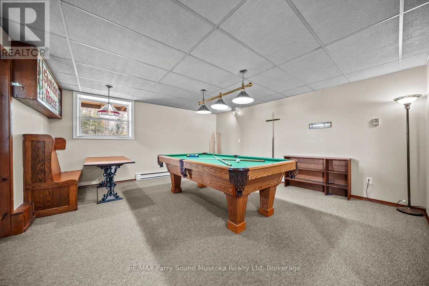 258 LAKESIDE TRAIL