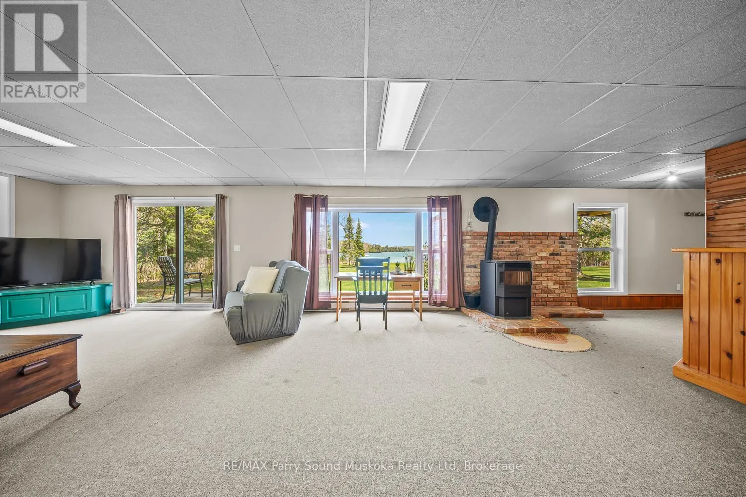 258 LAKESIDE TRAIL