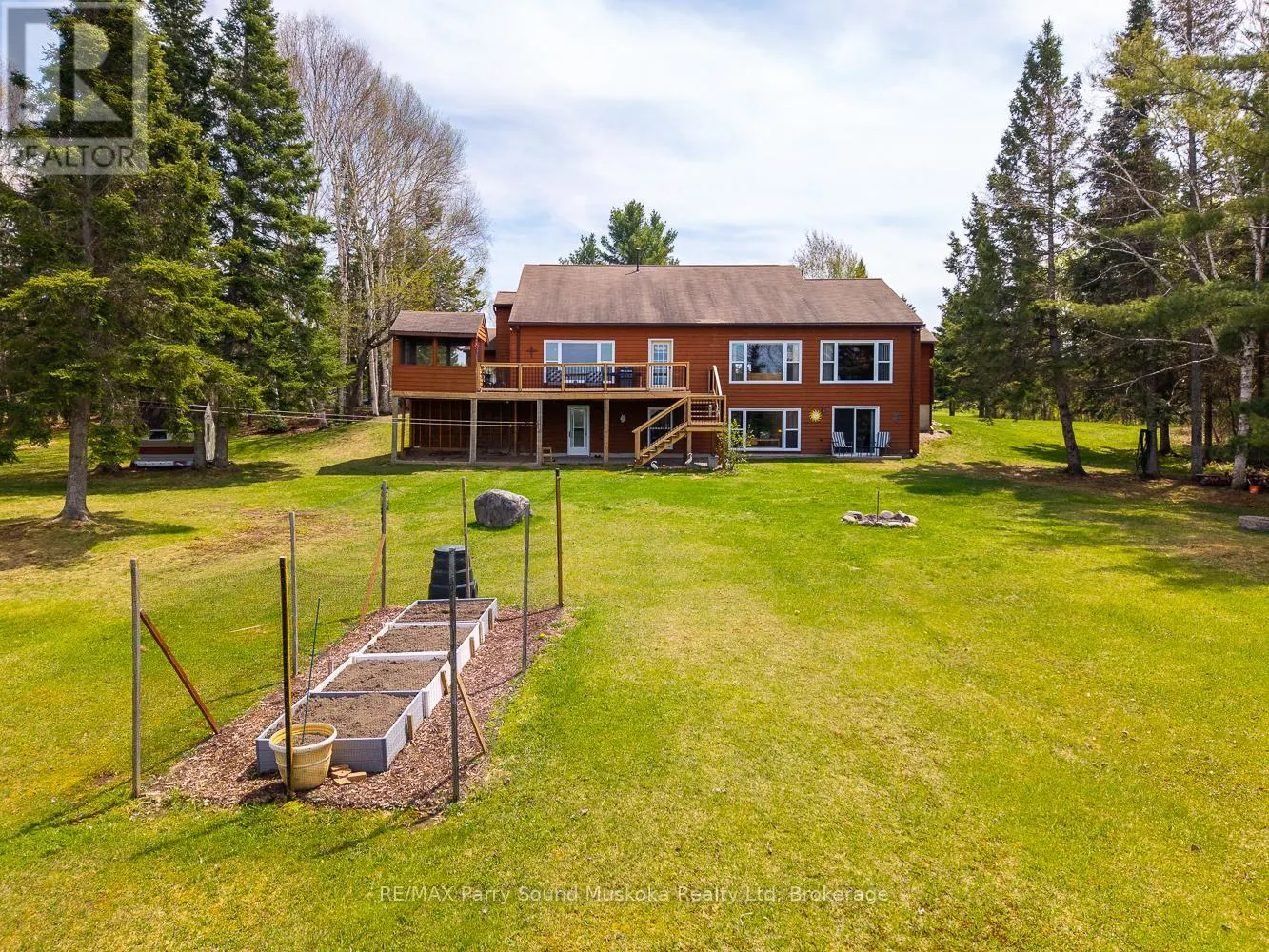 258 LAKESIDE TRAIL