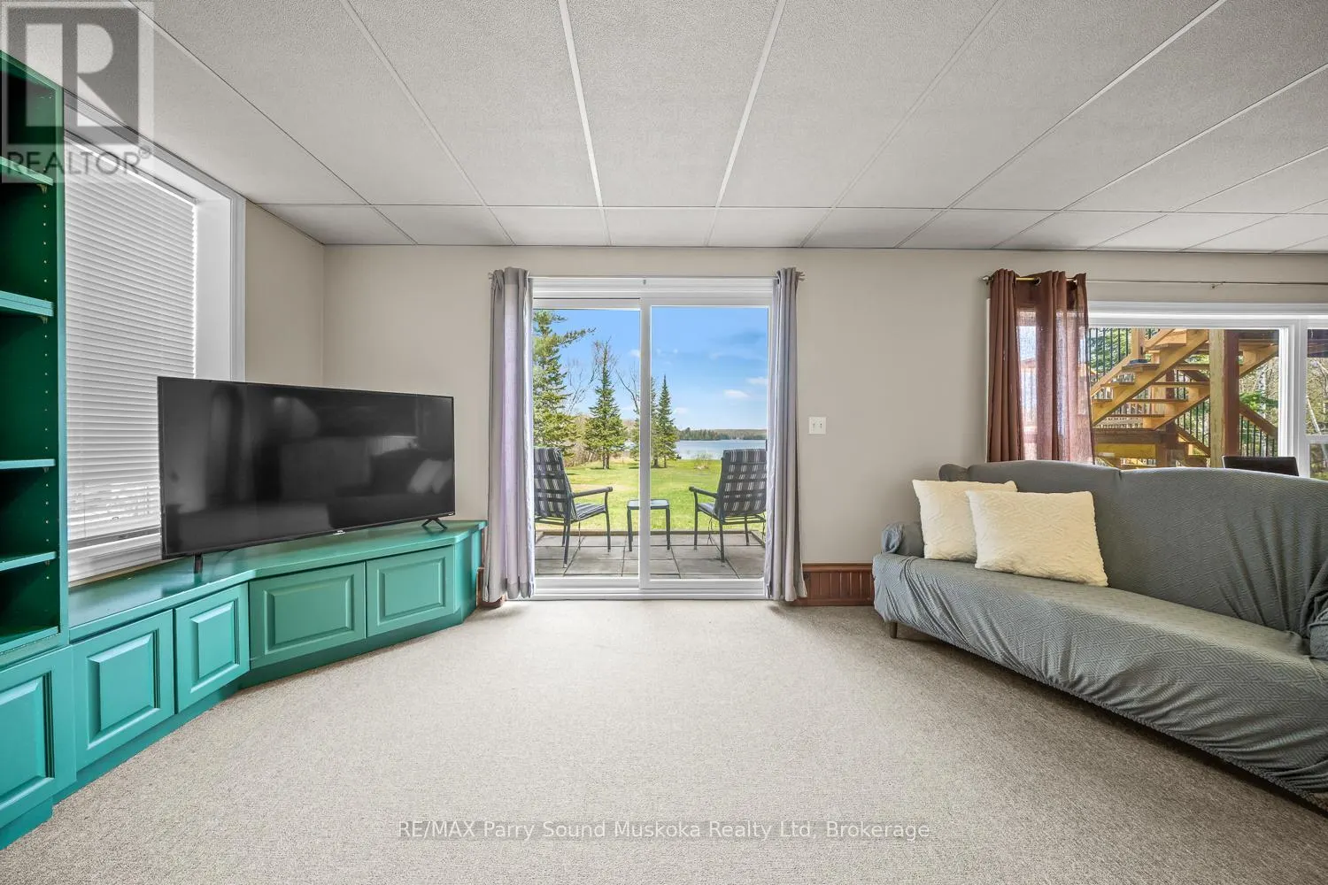 258 LAKESIDE TRAIL
