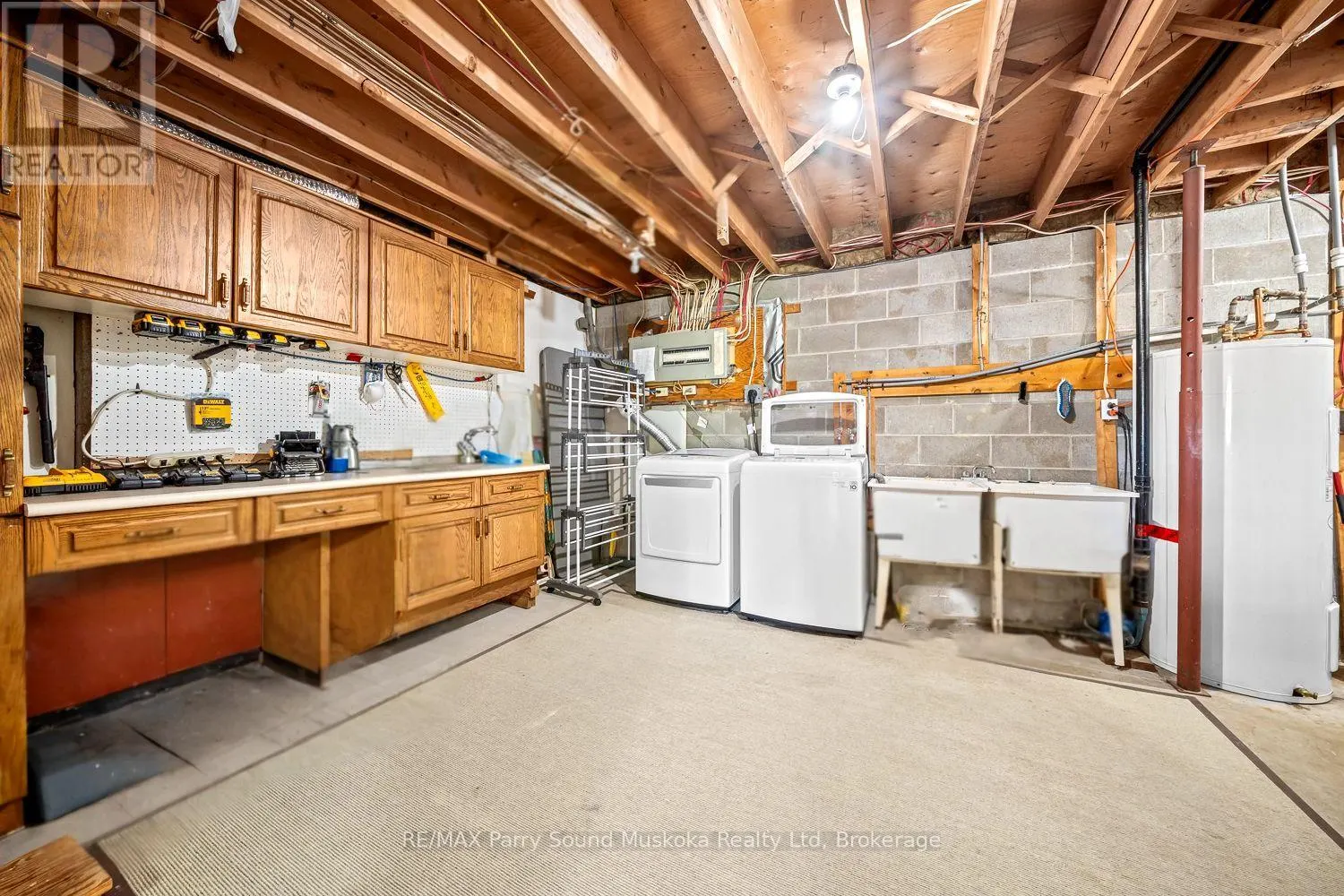 258 LAKESIDE TRAIL