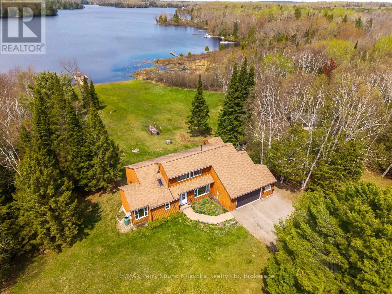 258 LAKESIDE TRAIL
