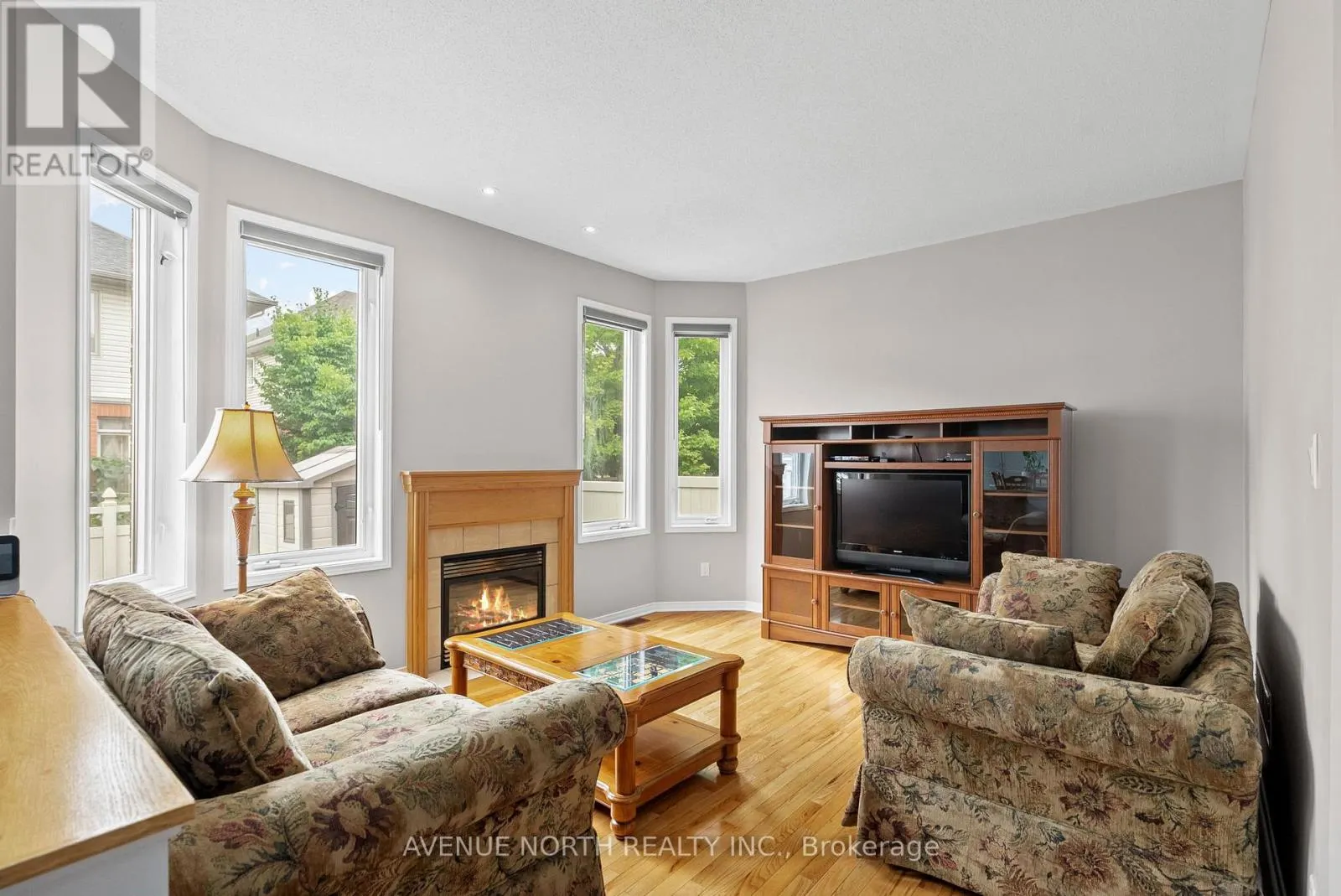 93 WHITESTONE DRIVE