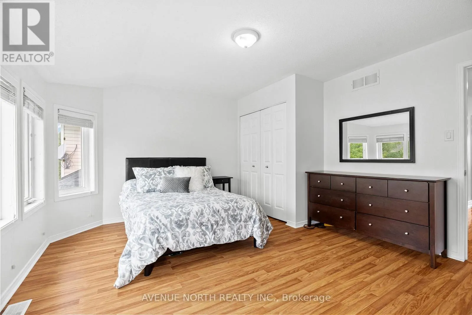 93 WHITESTONE DRIVE