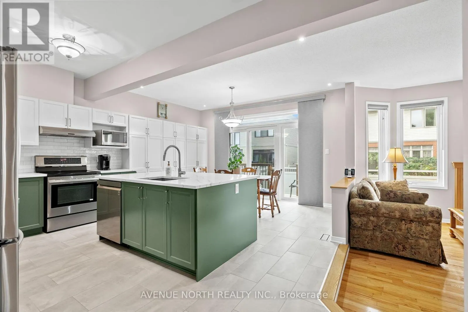 93 WHITESTONE DRIVE