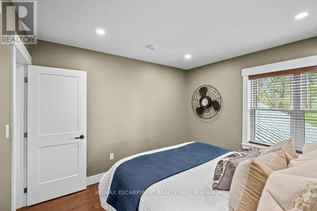 1040 CLYDE ROAD