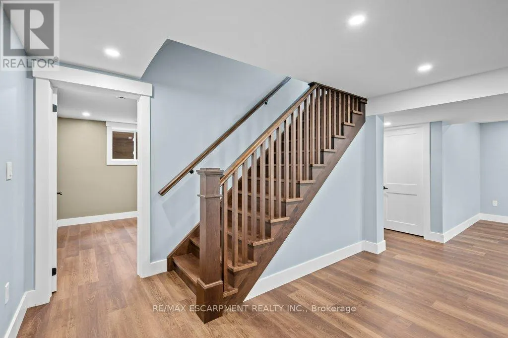 1040 CLYDE ROAD