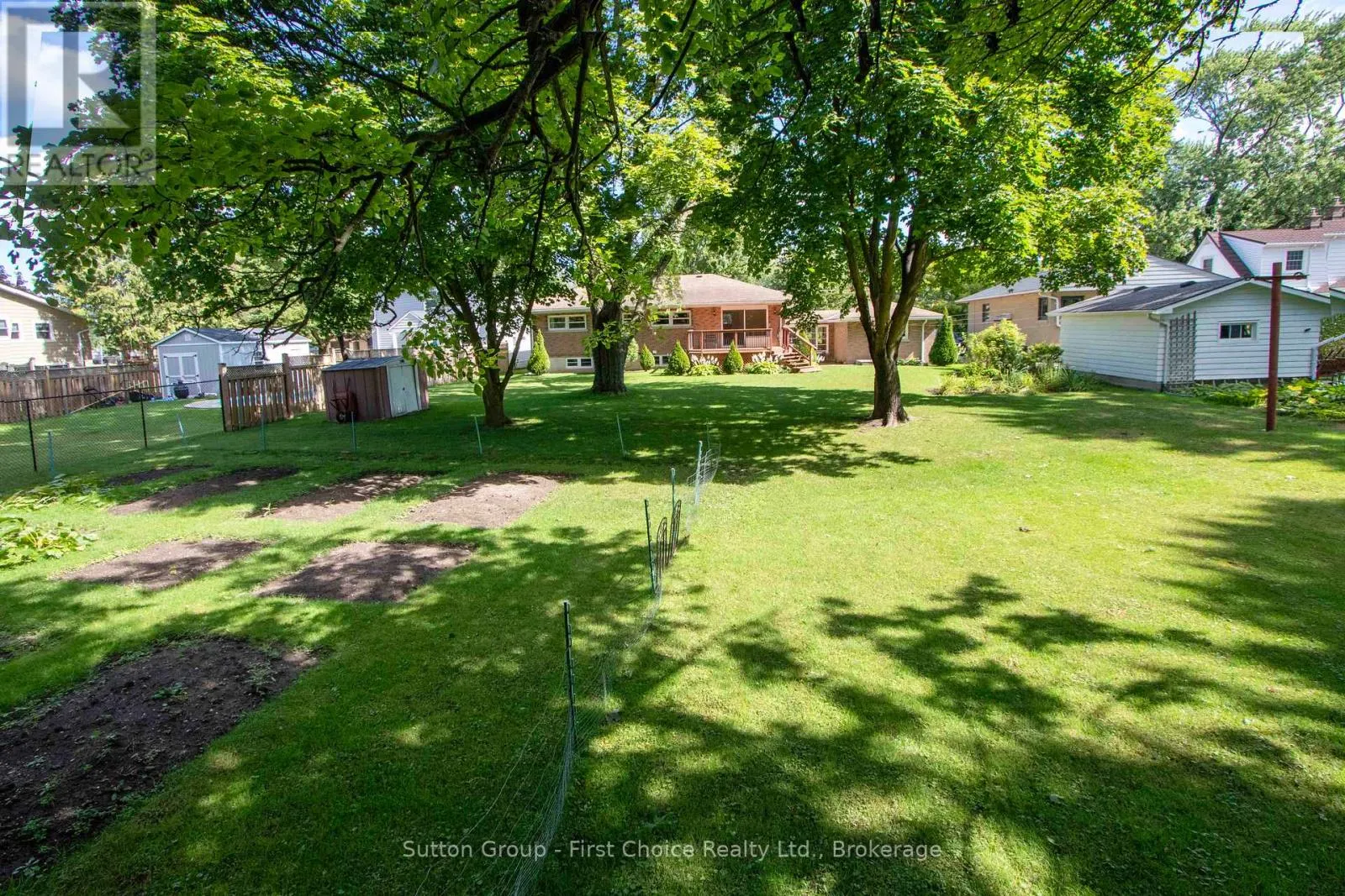 137 BRITANNIA STREET E
