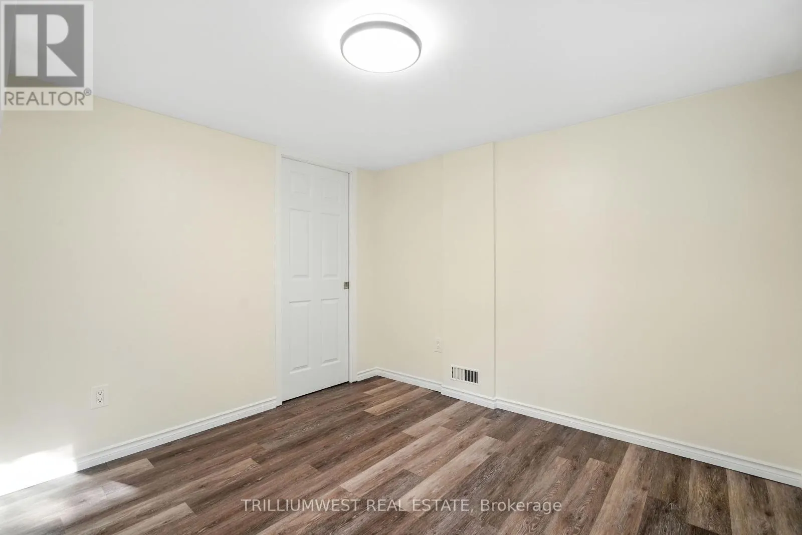 154 MONTGOMERY ROAD