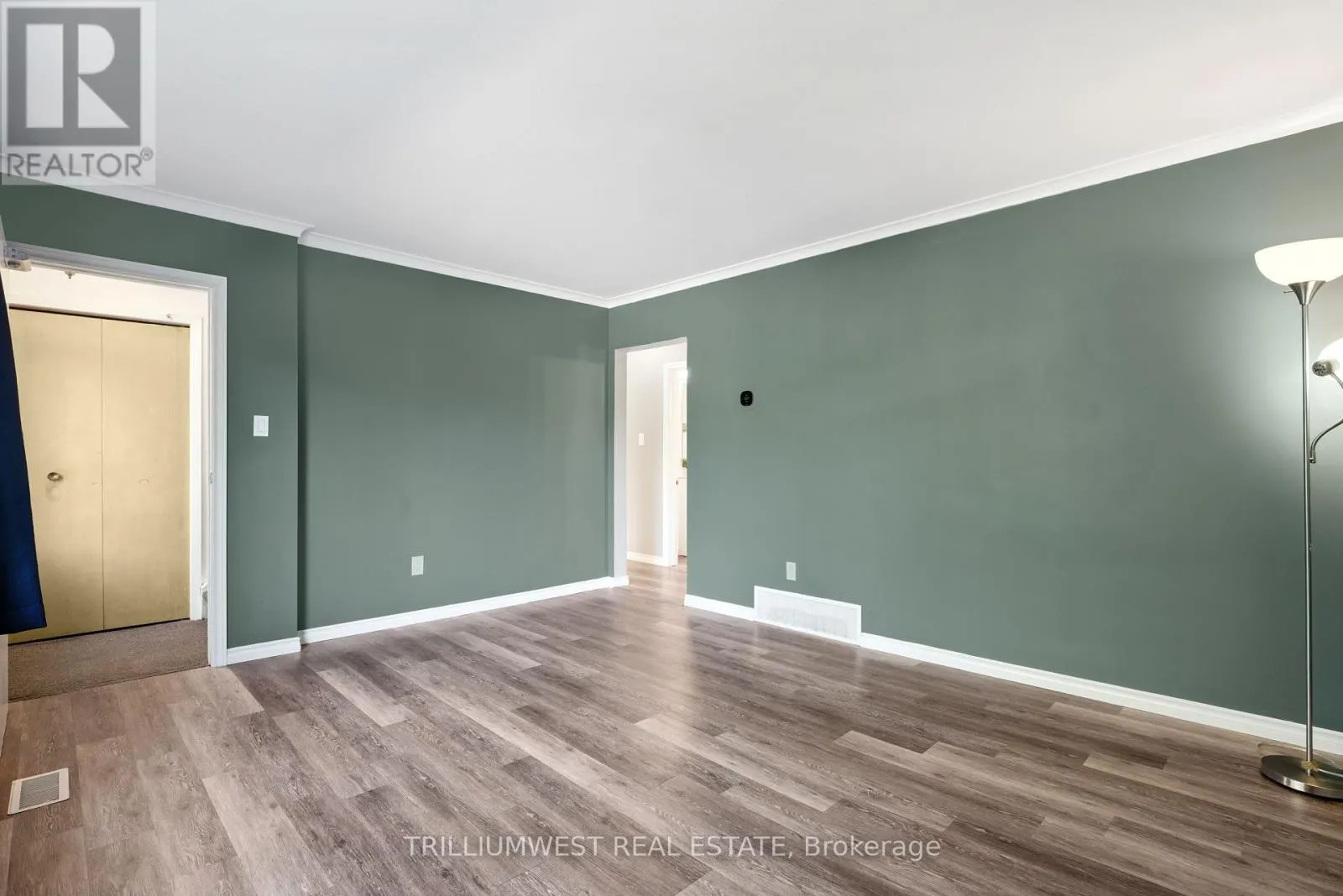 154 MONTGOMERY ROAD