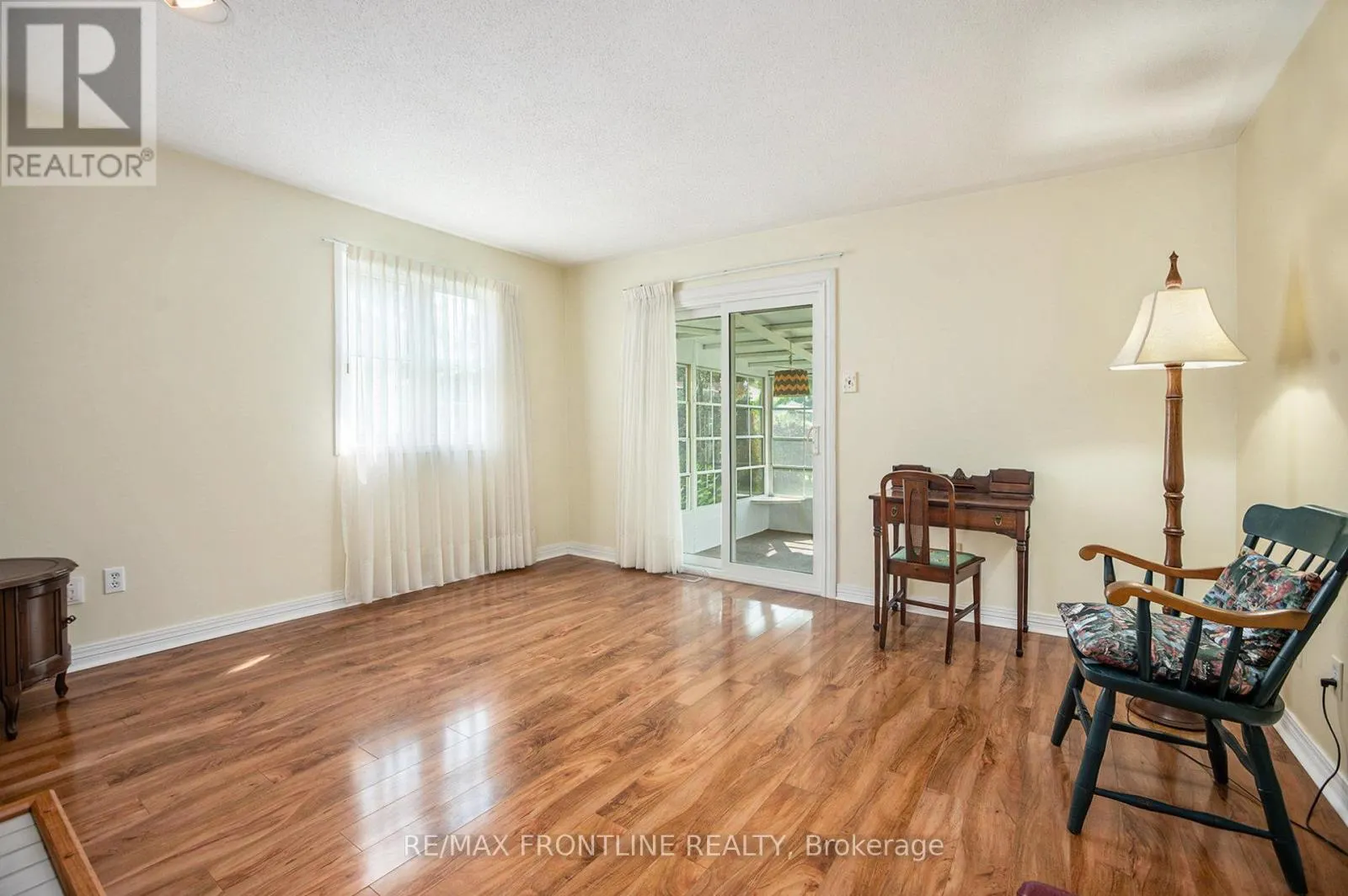 10 BATHURST ROAD