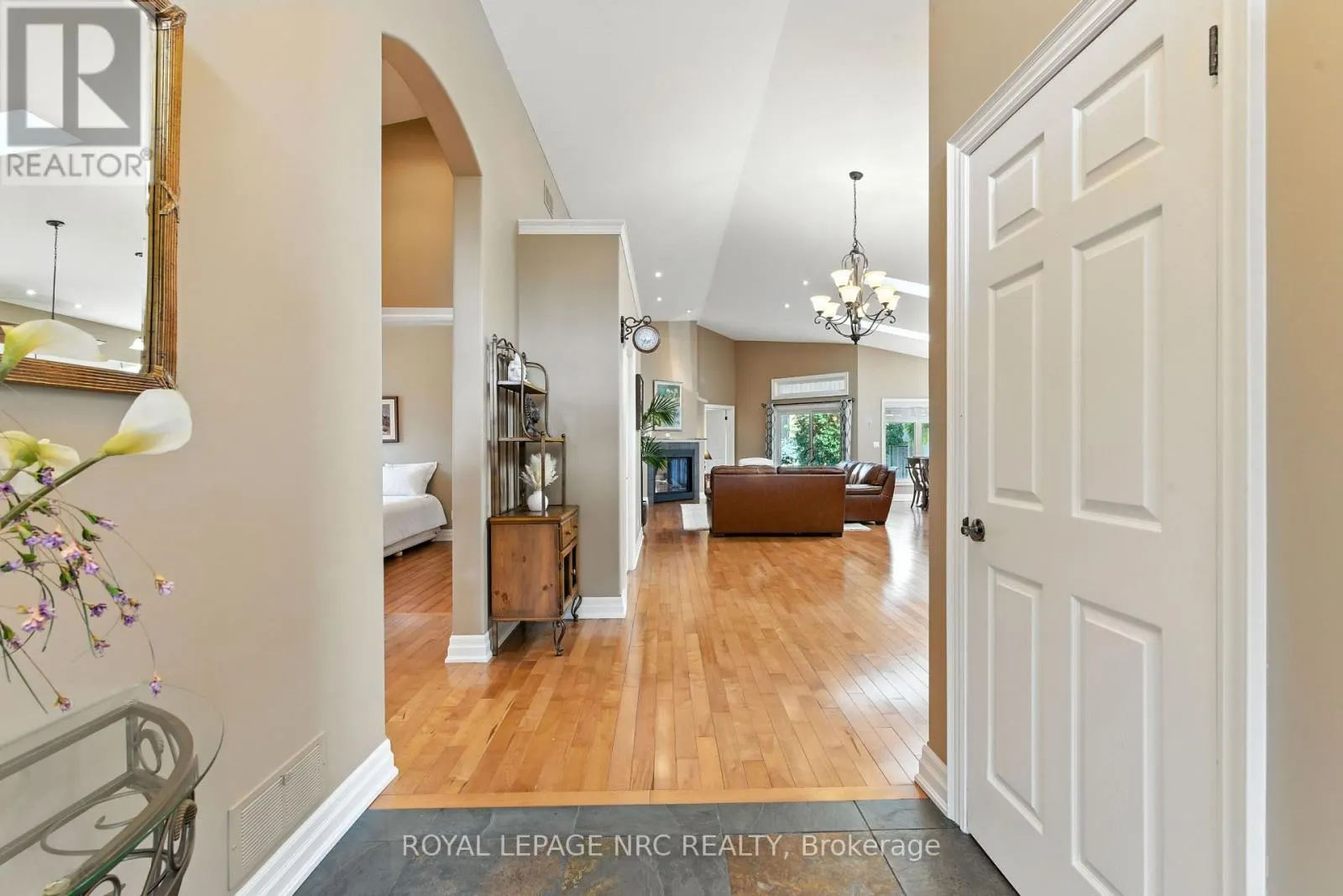6 MCLEAN COURT