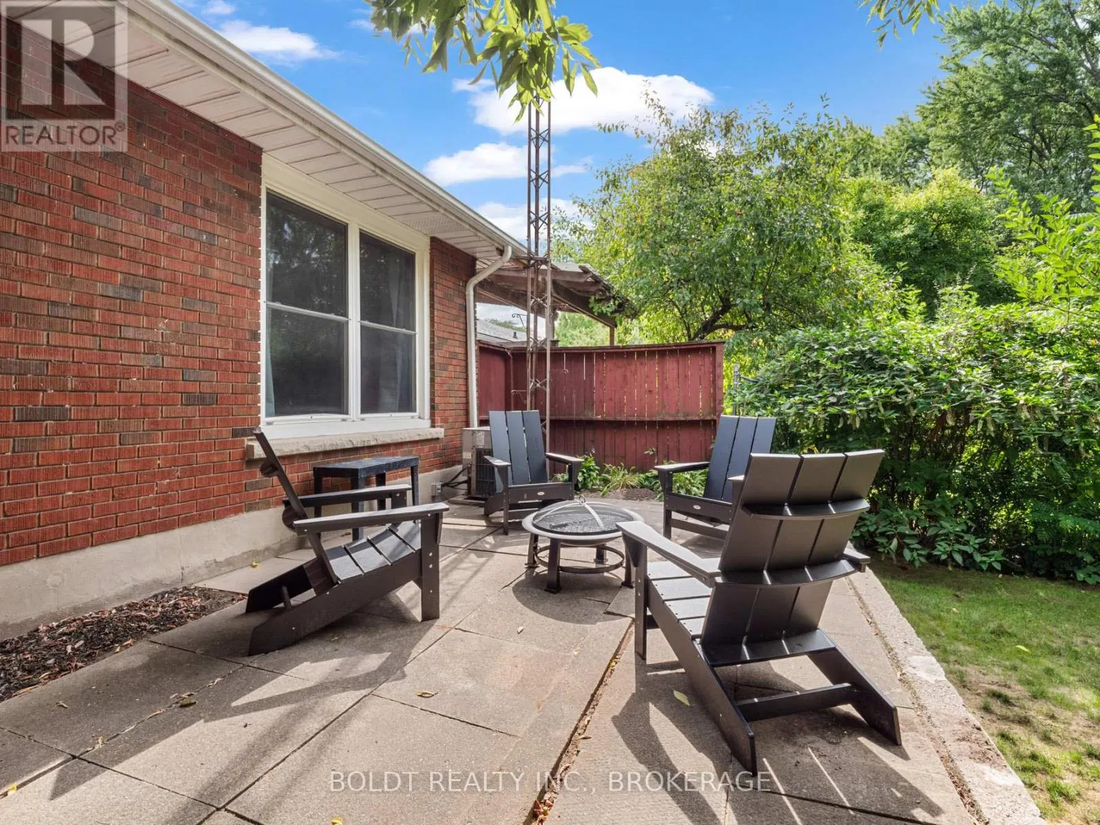 38 KENWORTH DRIVE