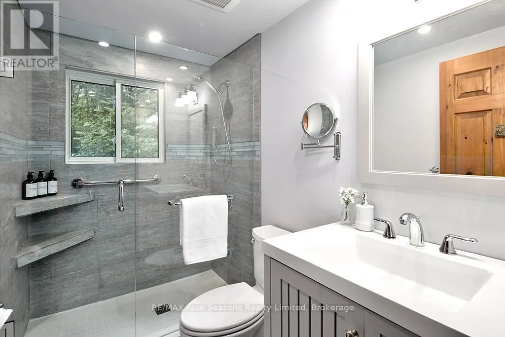 148 NORTHMOUNT CRESCENT