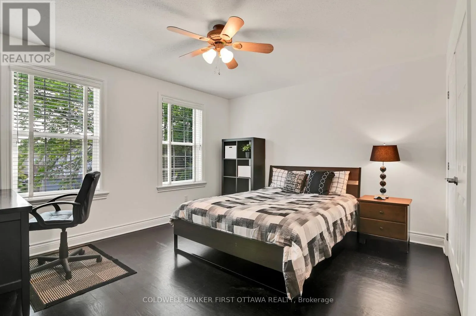 18 CYPRESS GARDENS