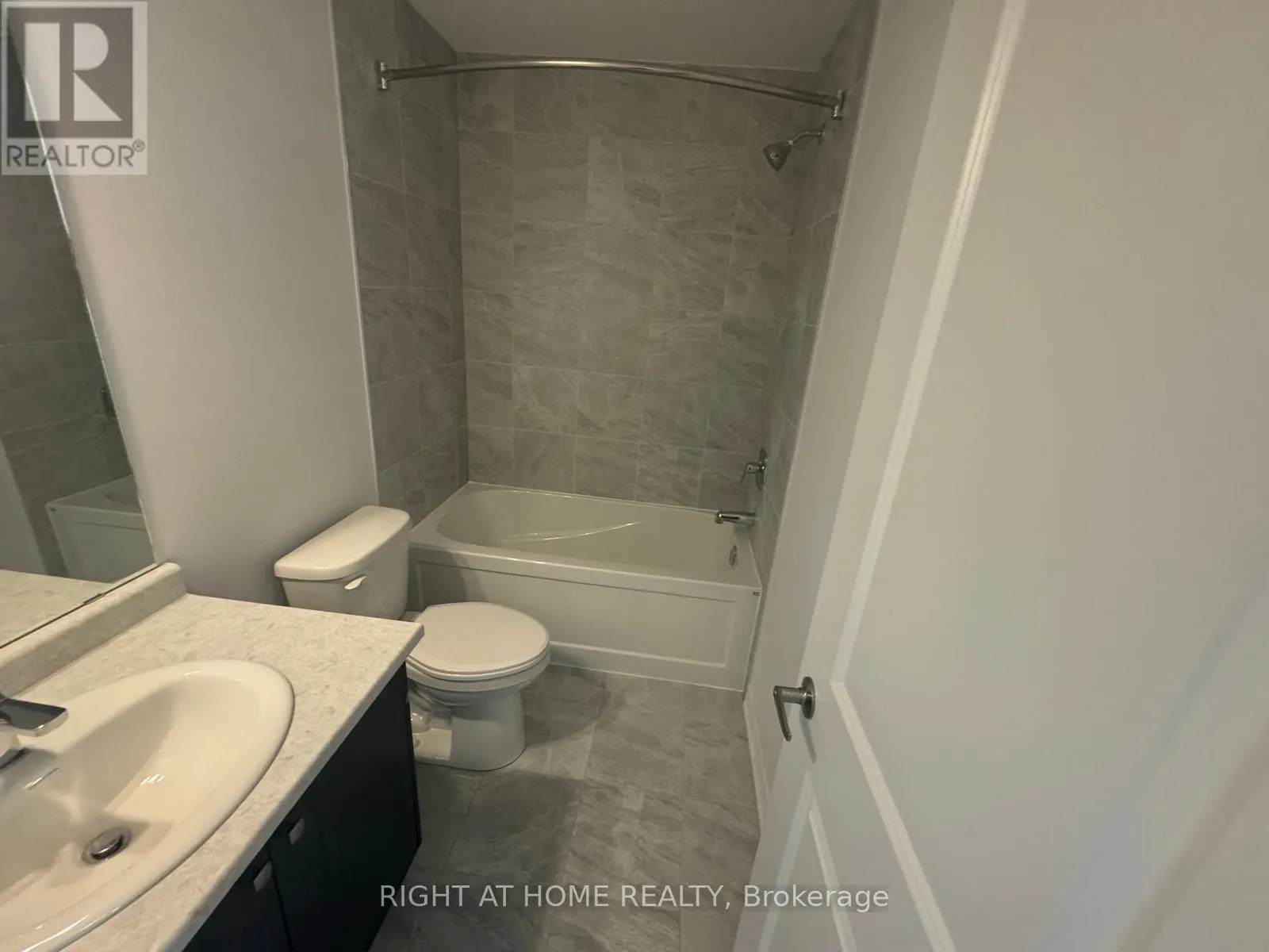 31 - 448 BLACKBURN DRIVE