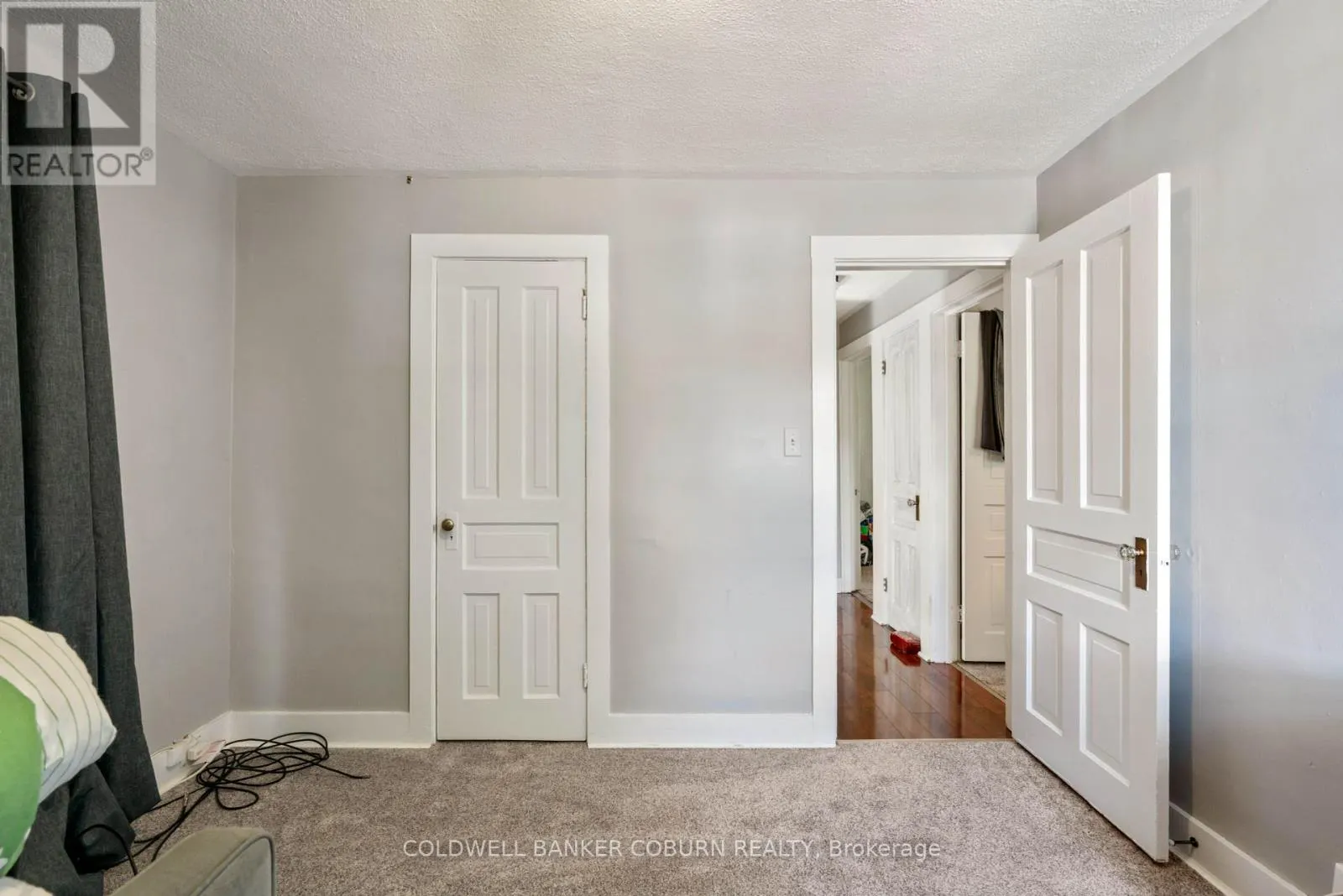 176 PEARL STREET W