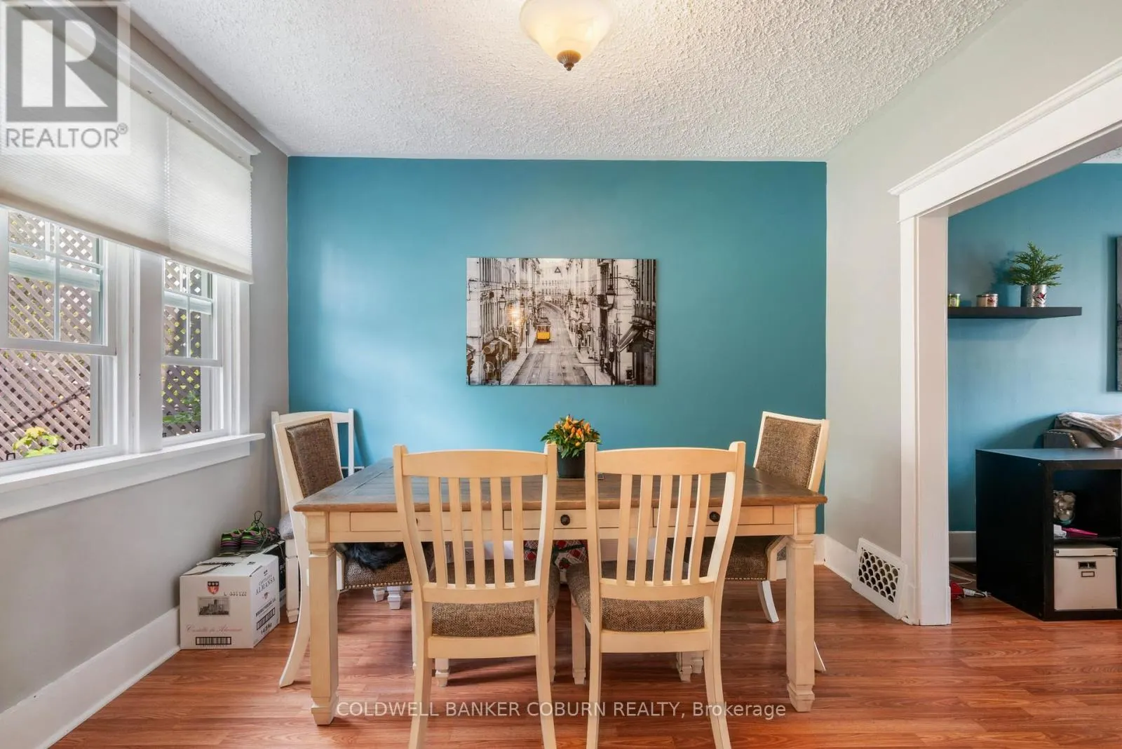 176 PEARL STREET W