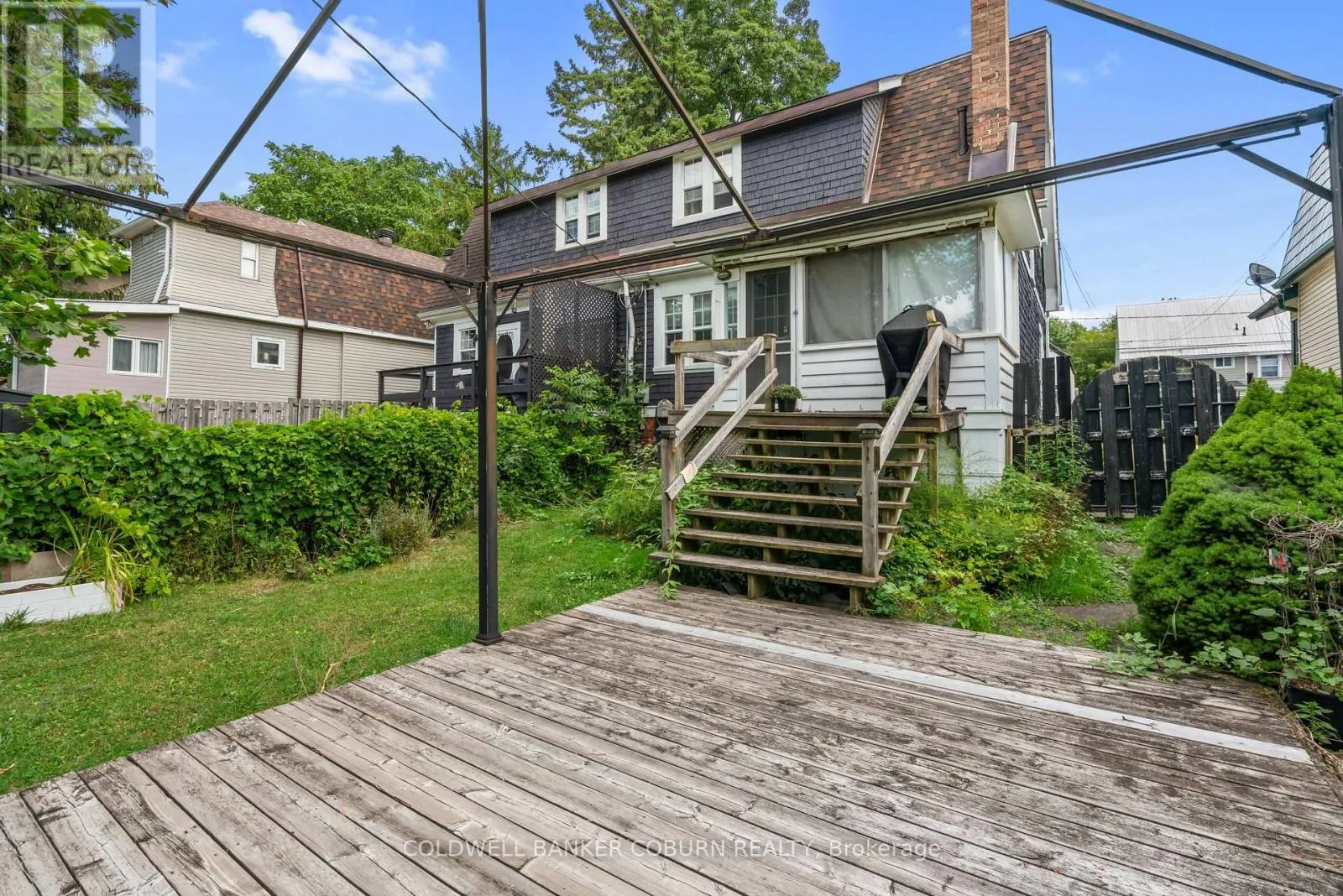 176 PEARL STREET W