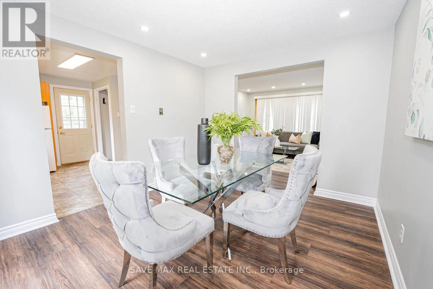 88 HARCOURT CRESCENT