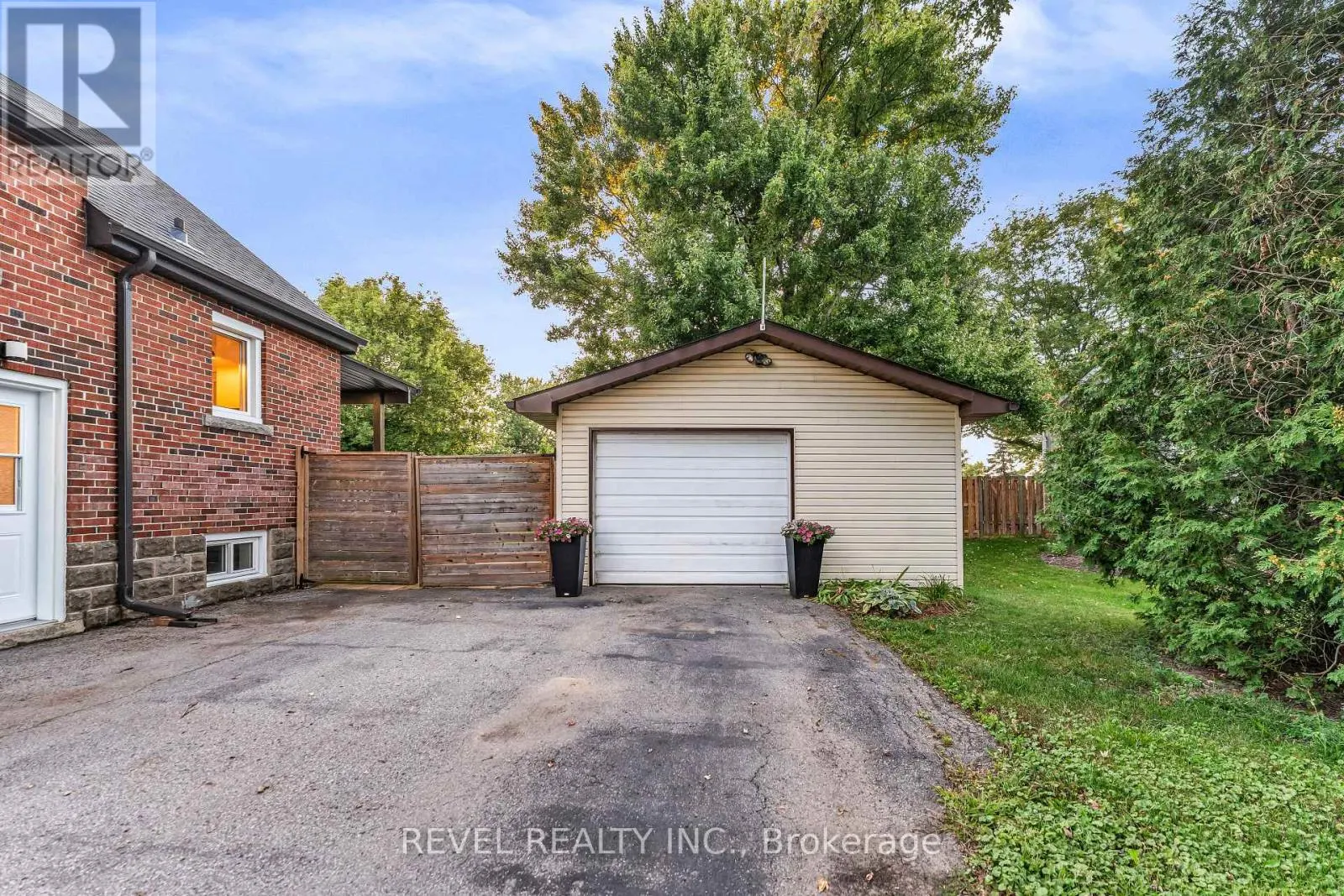 680 WOODBURN ROAD