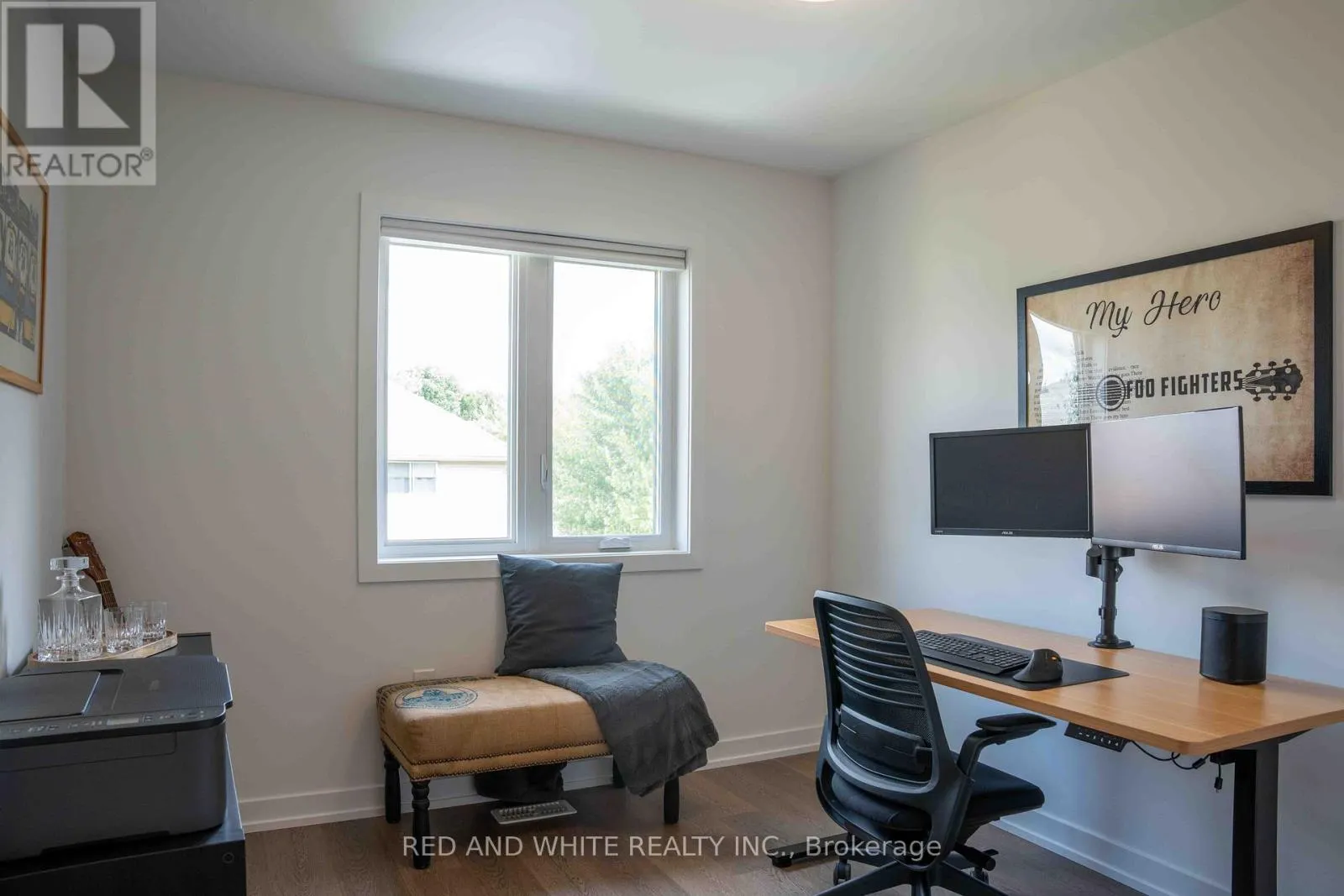 25 - 350 RIVER ROAD