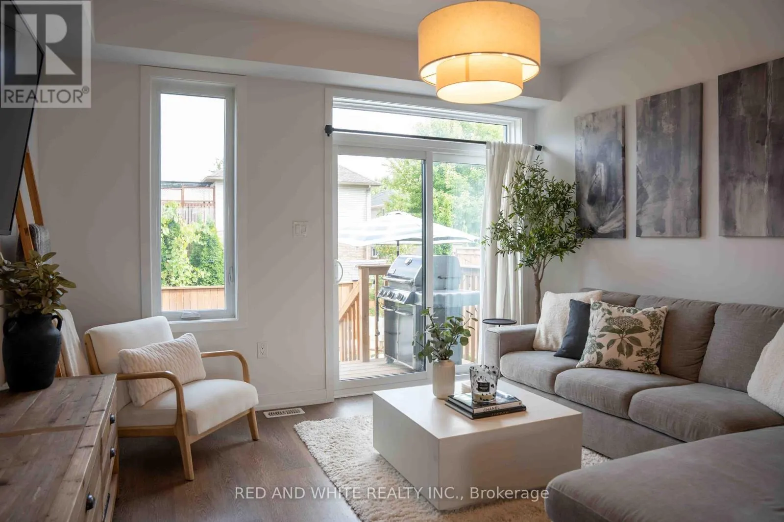 25 - 350 RIVER ROAD