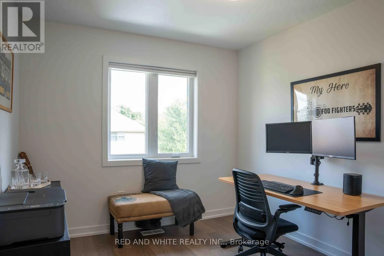 25 - 350 RIVER ROAD