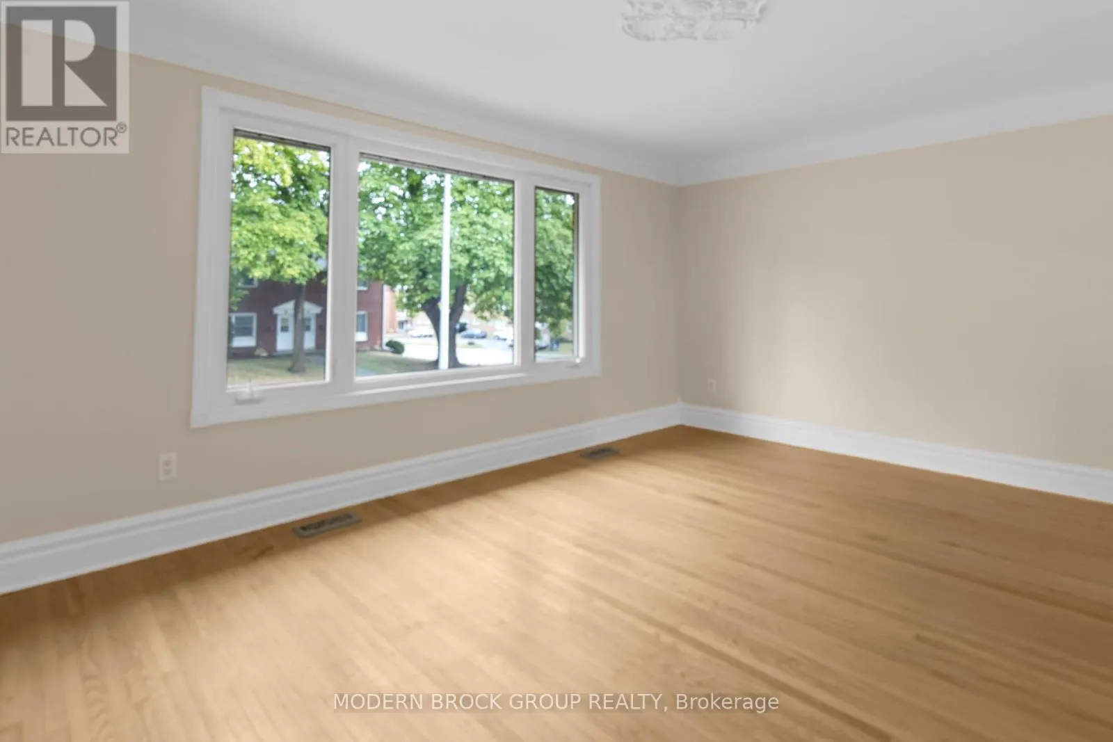 39 CONVAY CRESCENT