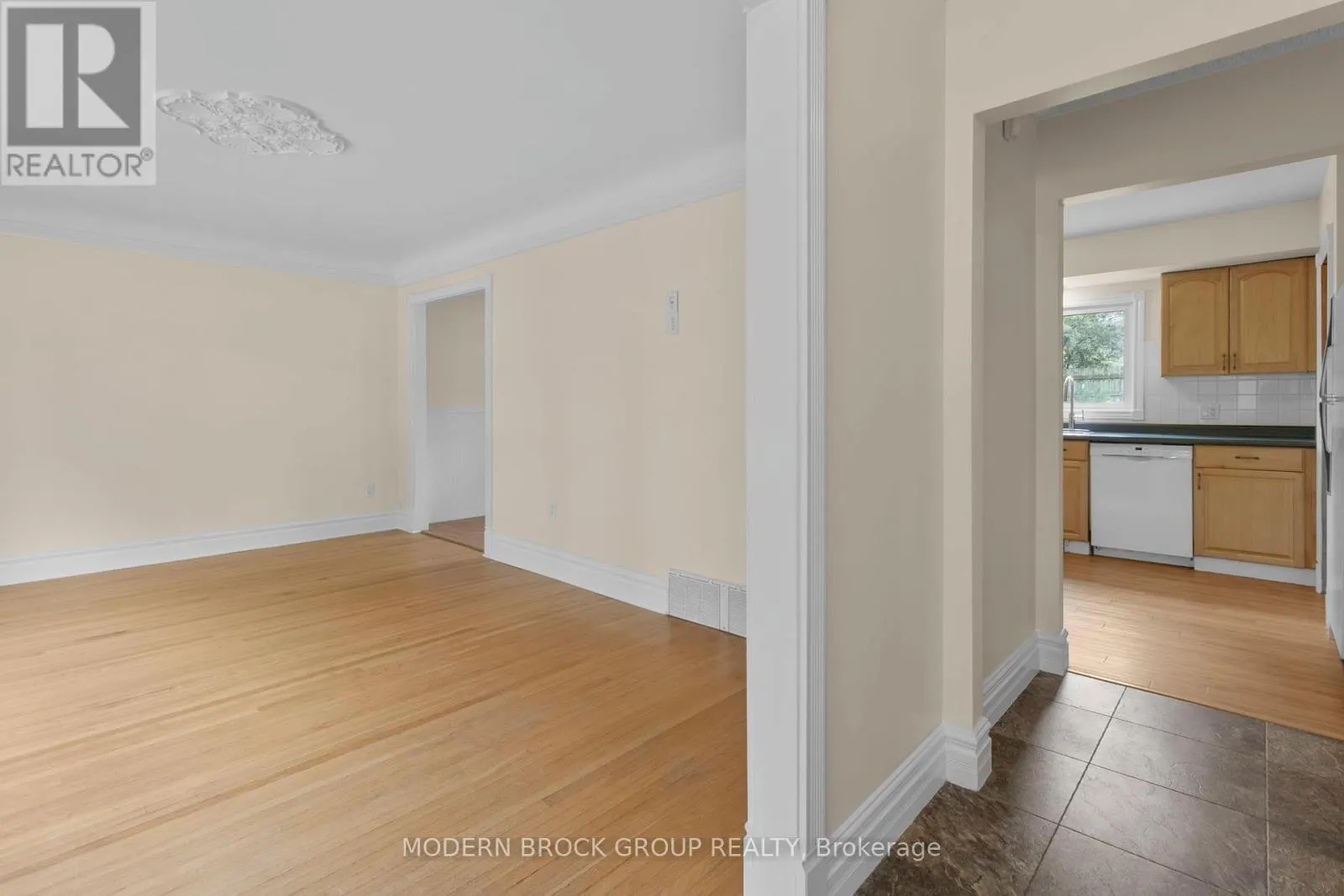 39 CONVAY CRESCENT