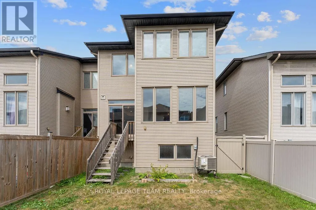 116 POPPLEWELL CRESCENT