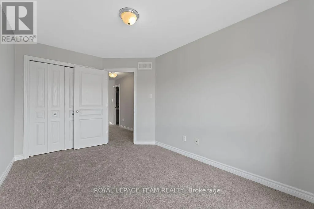 116 POPPLEWELL CRESCENT