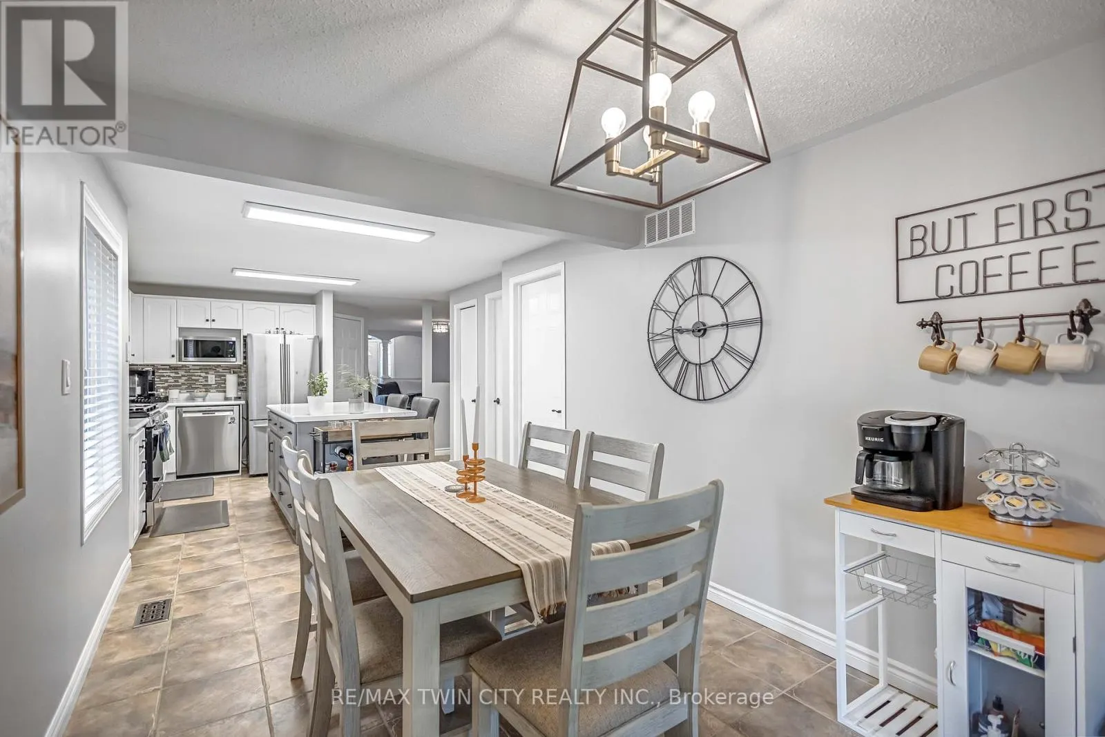 27 CANDLEWOOD DRIVE