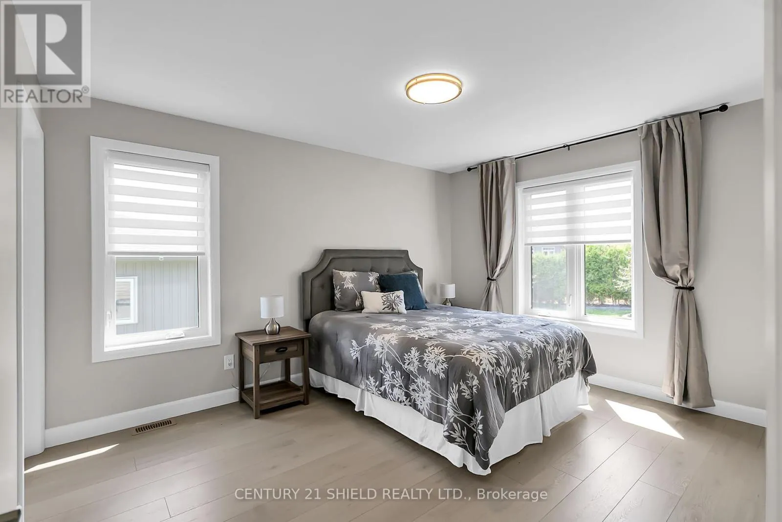 34 FORRESTER WAY